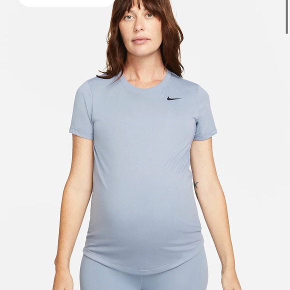 Nike Tops - Nike Dri-FIT maternity T shirt
